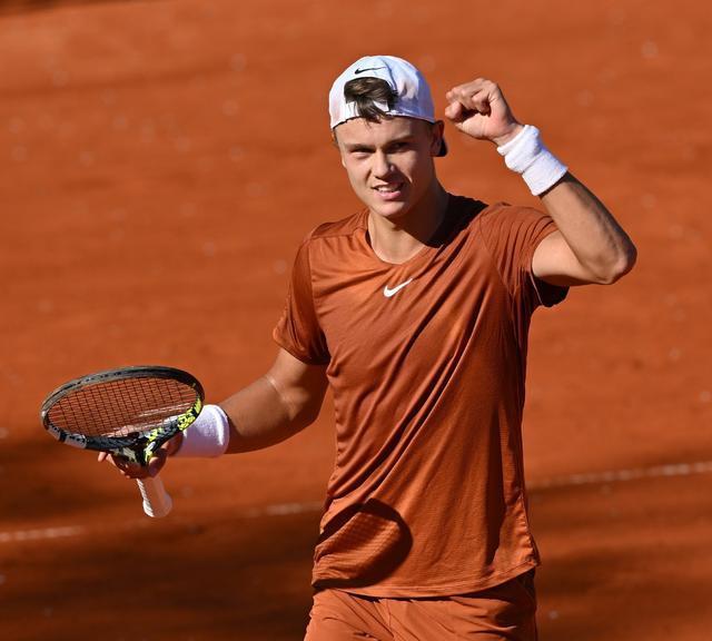 长春亚泰终 长春亚泰终